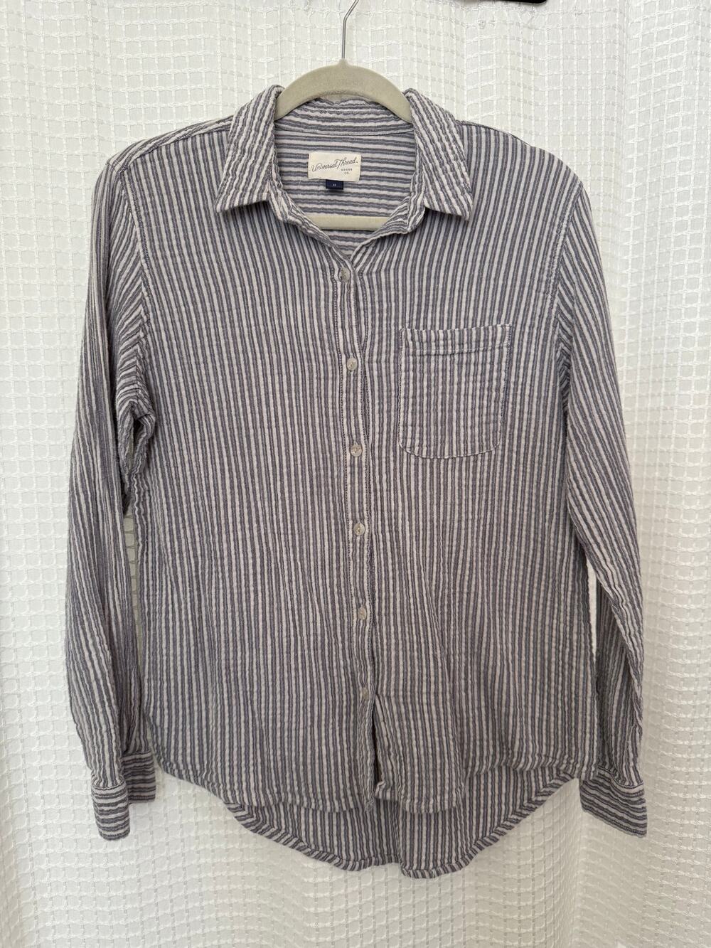 Universal Threads Blue White Cotton Striped Collar Button Down Medium
